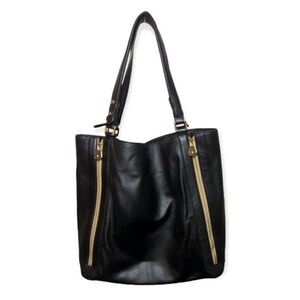 Pour la Victoire black leather tote bag